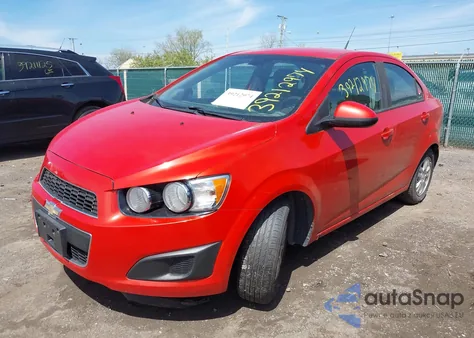 2012 Chevrolet Sonic 2Ls из США, поврежденный, VIN 1G1JA5SH8C4227430